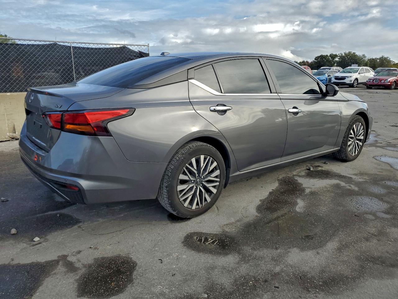 Nissan Altima Sv Image 7