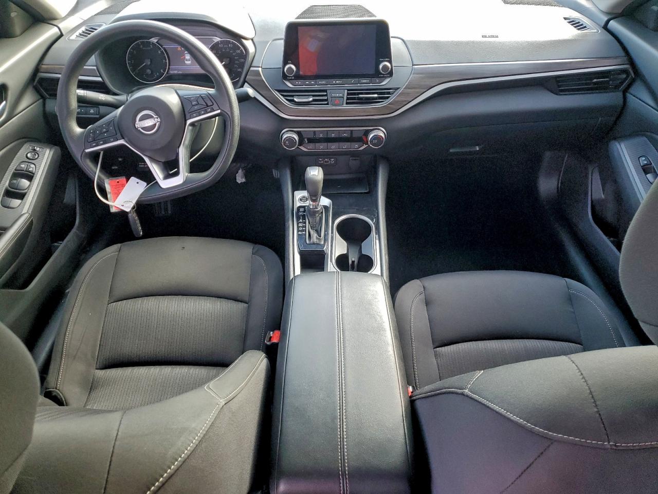 Nissan Altima Sv Image 9