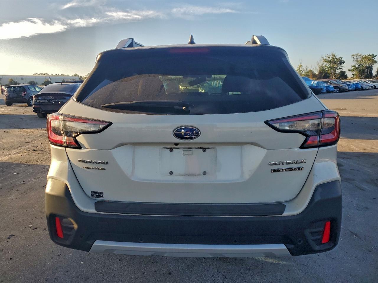 Subaru Outback Touring Image 2