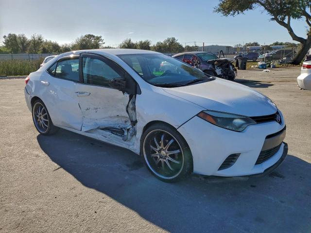 Toyota Corolla L Image 4