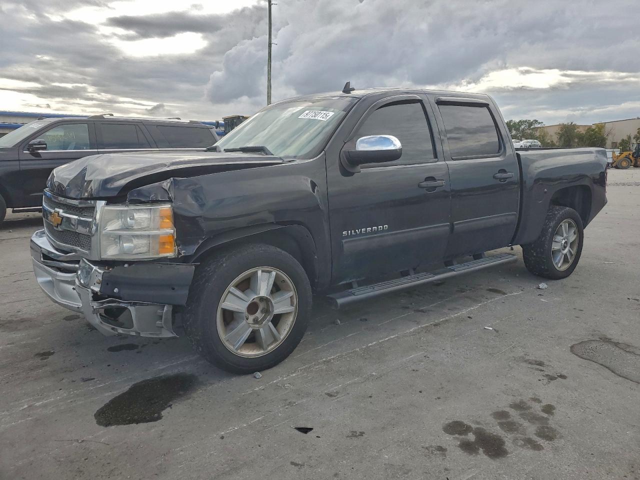 Chevrolet Silverado C1500 Lt Image 1