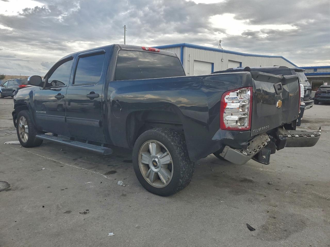 Chevrolet Silverado C1500 Lt Image 10