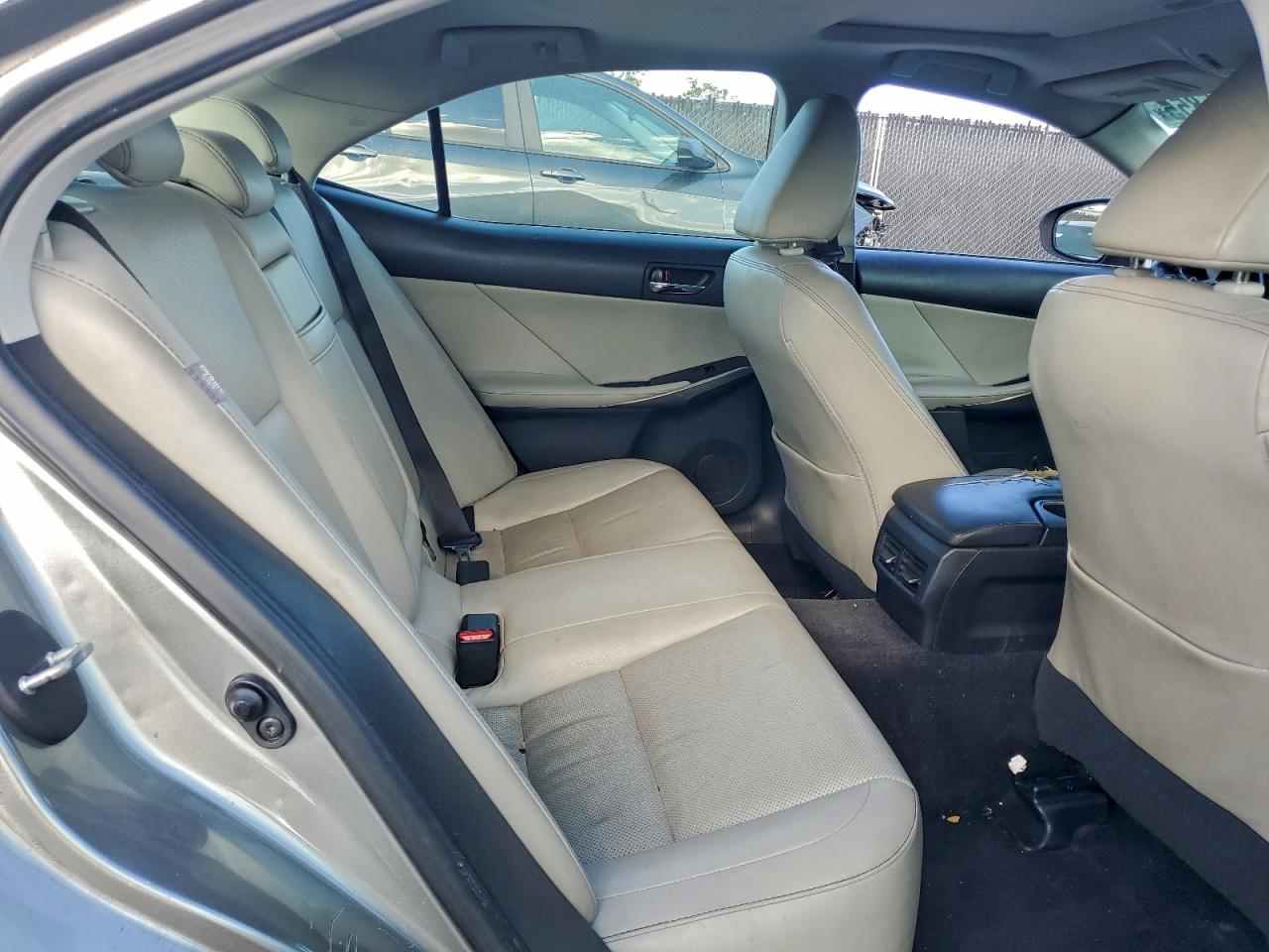 Lexus Is 250 Image 7