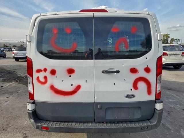 Ford Transit T-250 Image 12