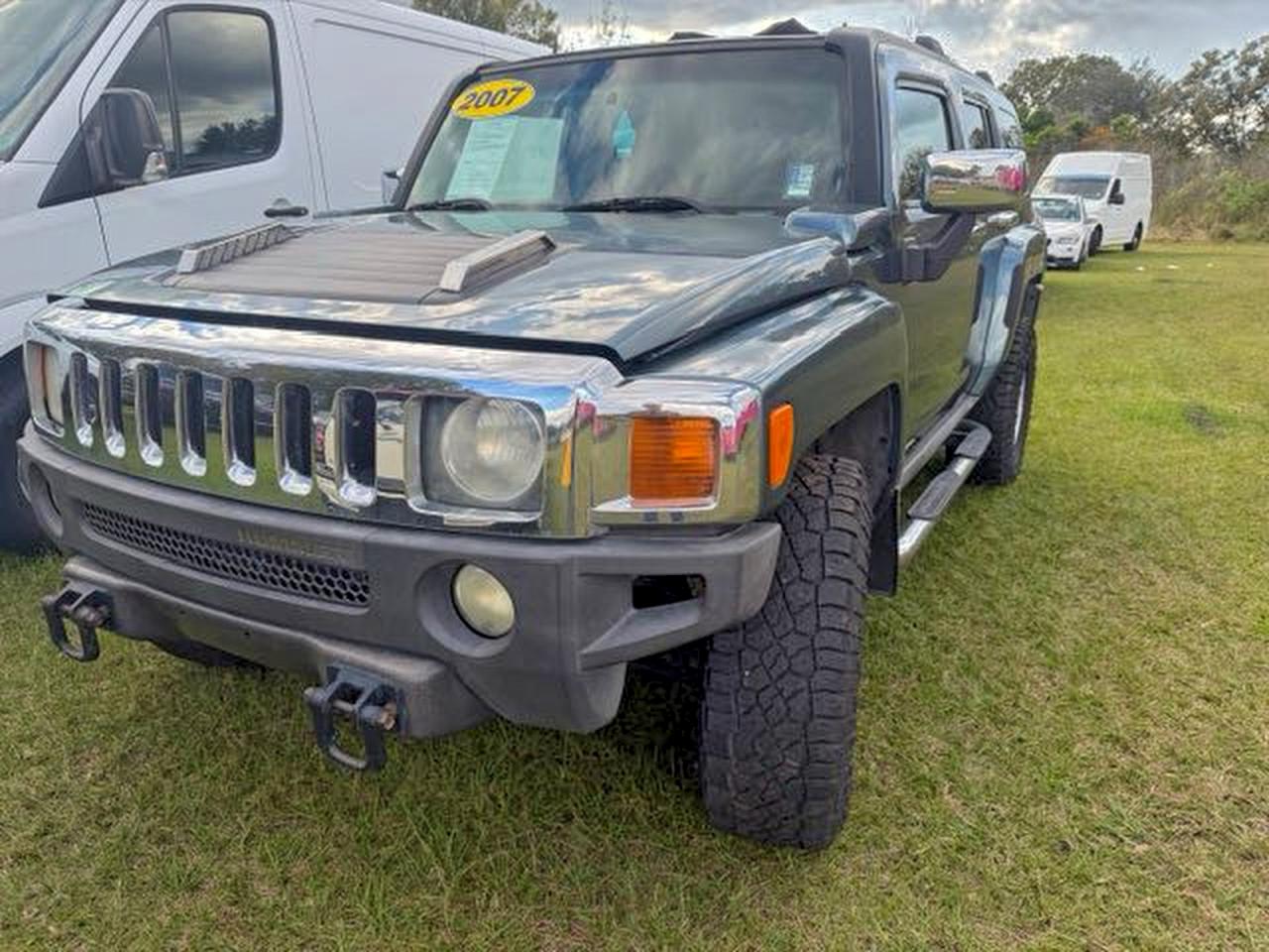 HUMMER H3 Image 3