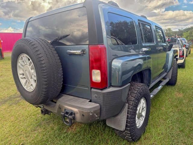 HUMMER H3 Image 4