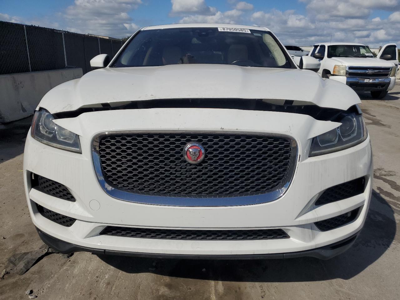 Jaguar F-PACE Premium Image 3