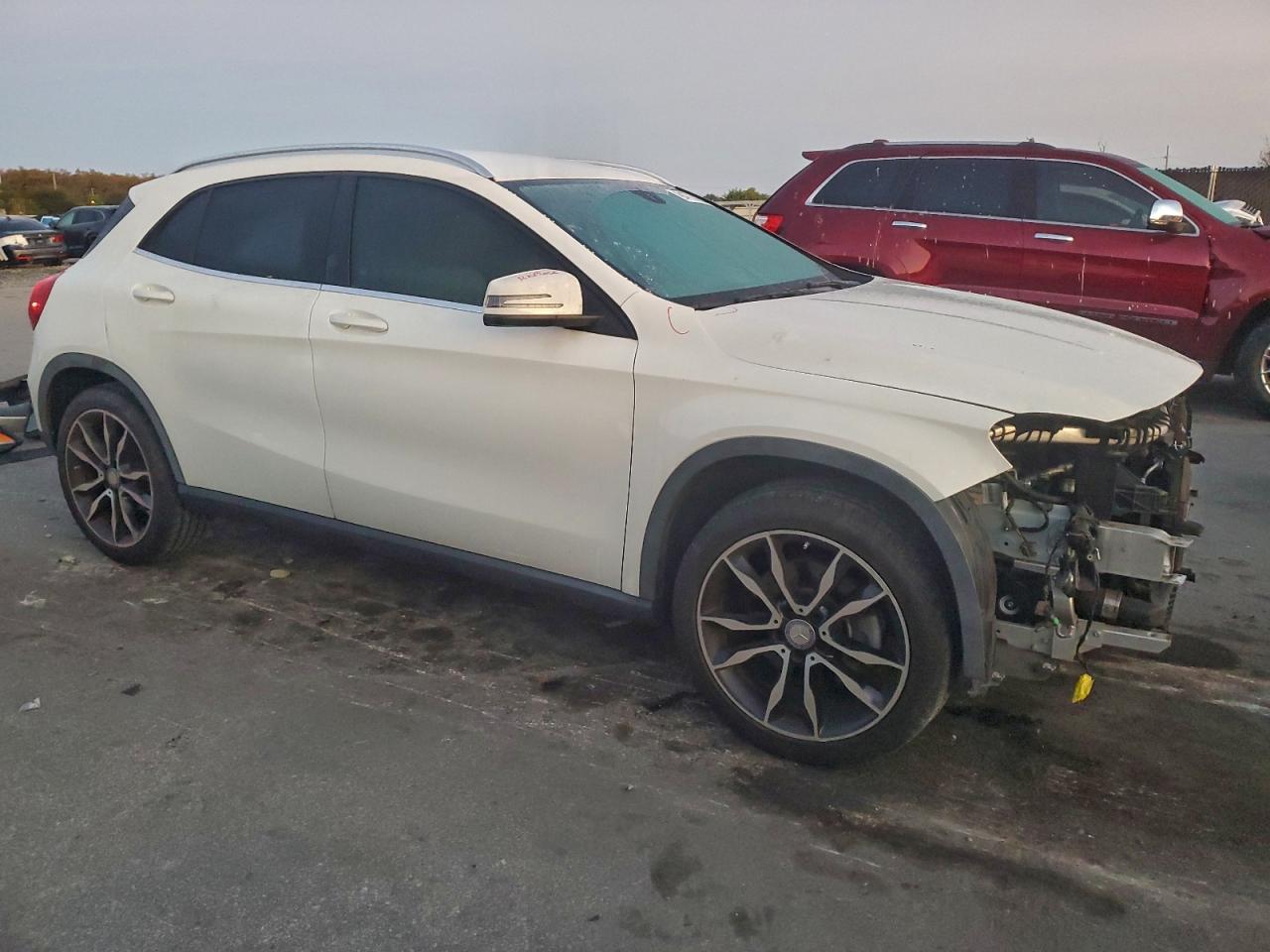 Mercedes-Benz GLA 250 Image 4