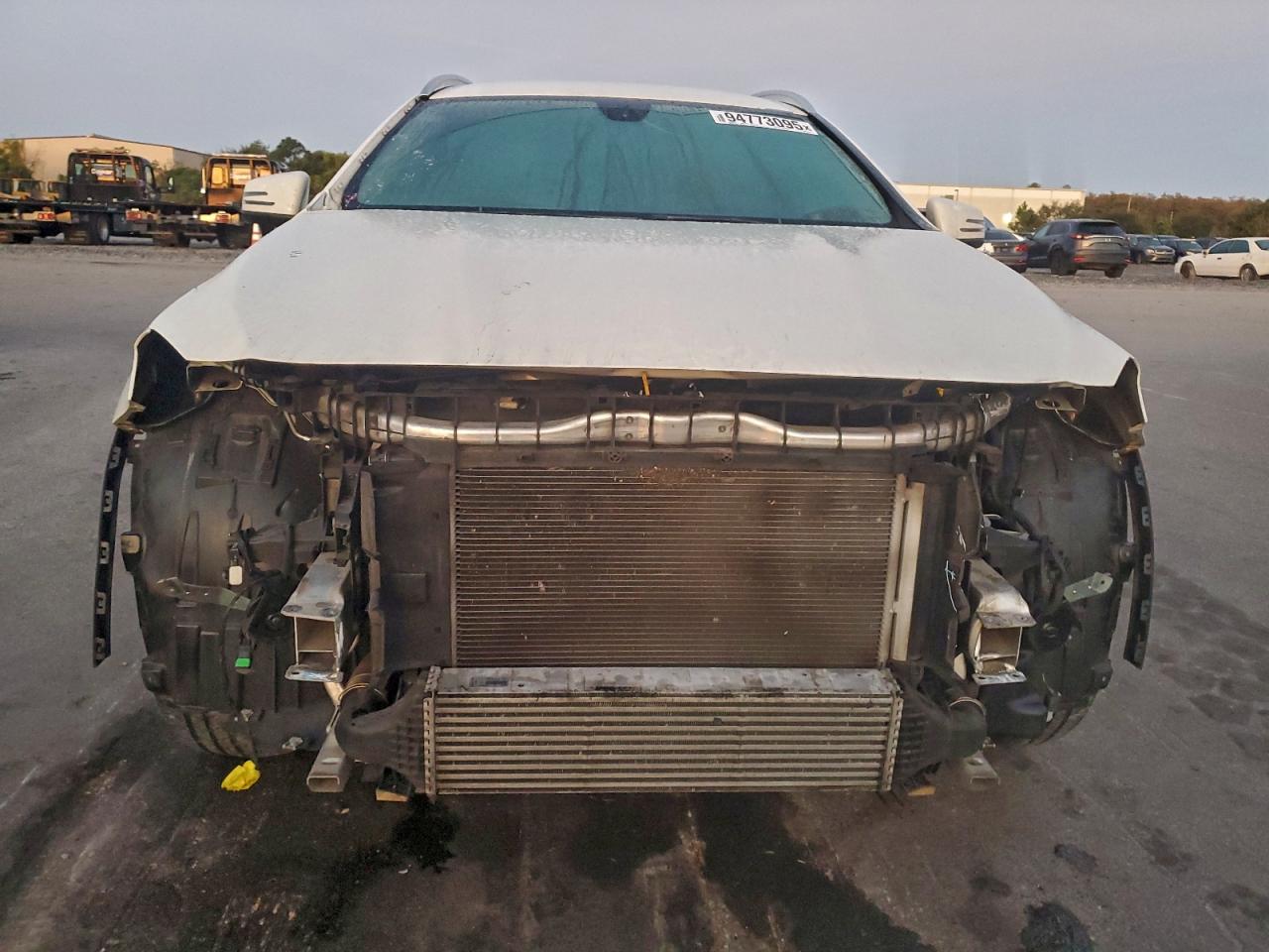 Mercedes-Benz GLA 250 Image 8