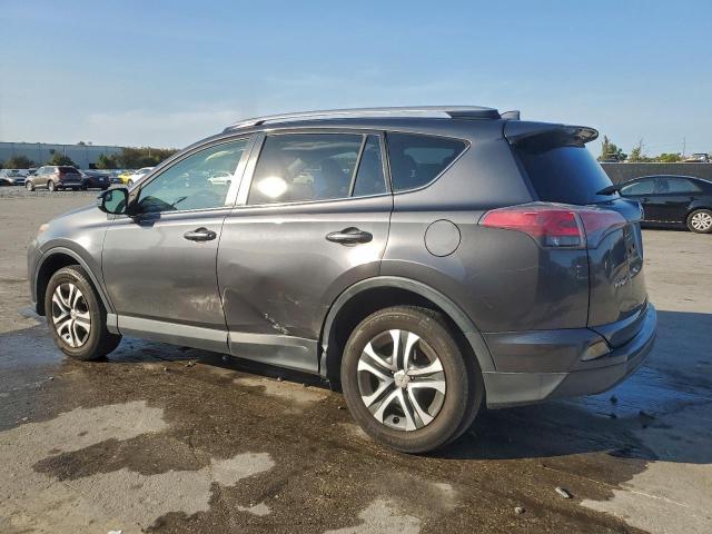 Toyota RAV4 Le Image 4