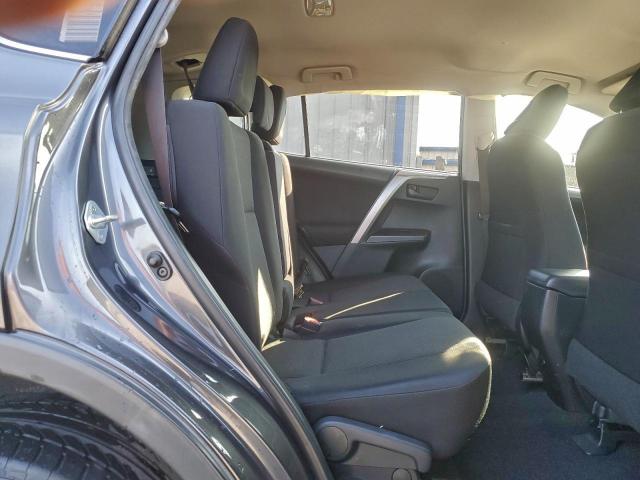 Toyota RAV4 Le Image 12