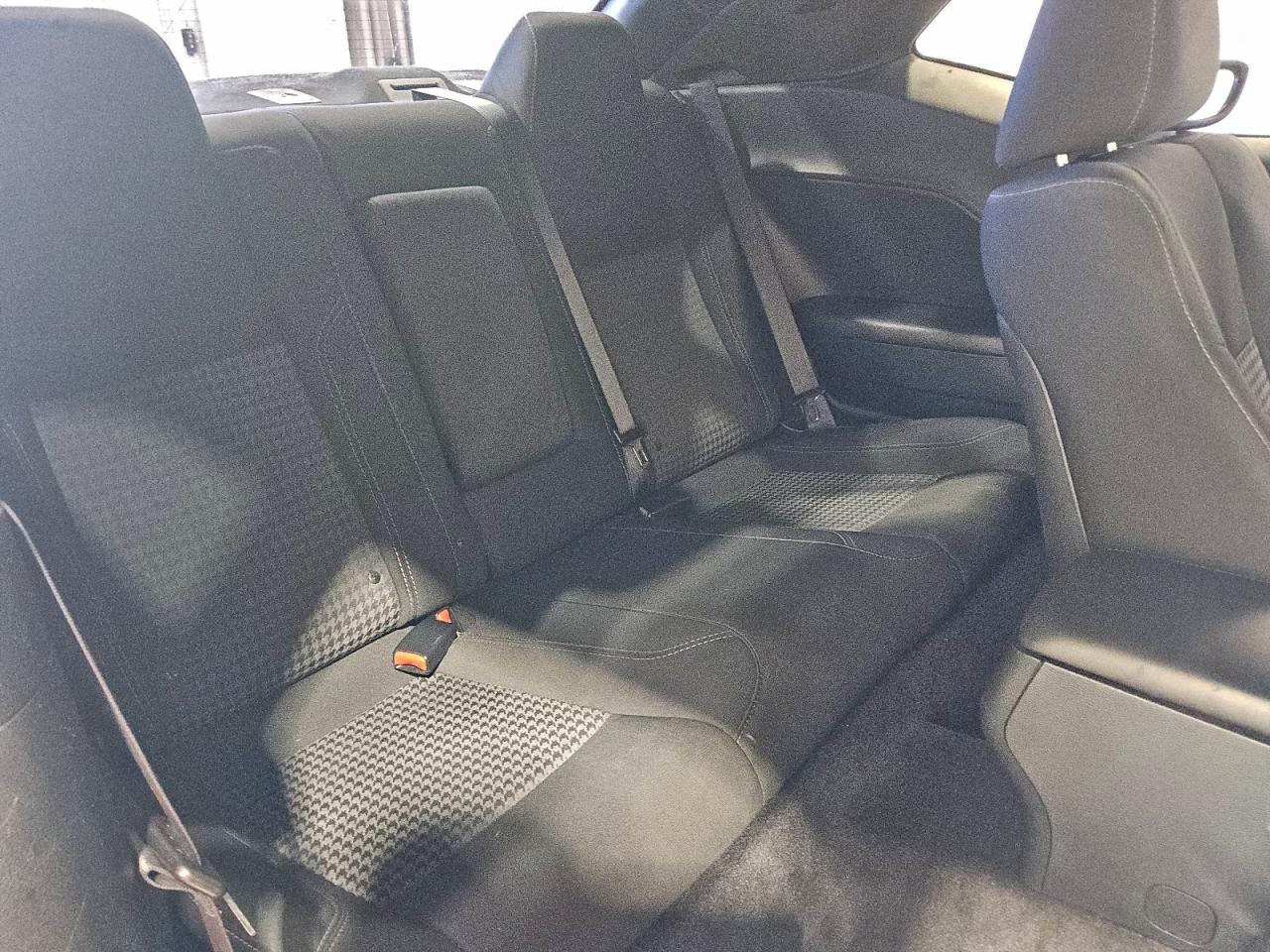 Dodge Challenger R/t Image 3