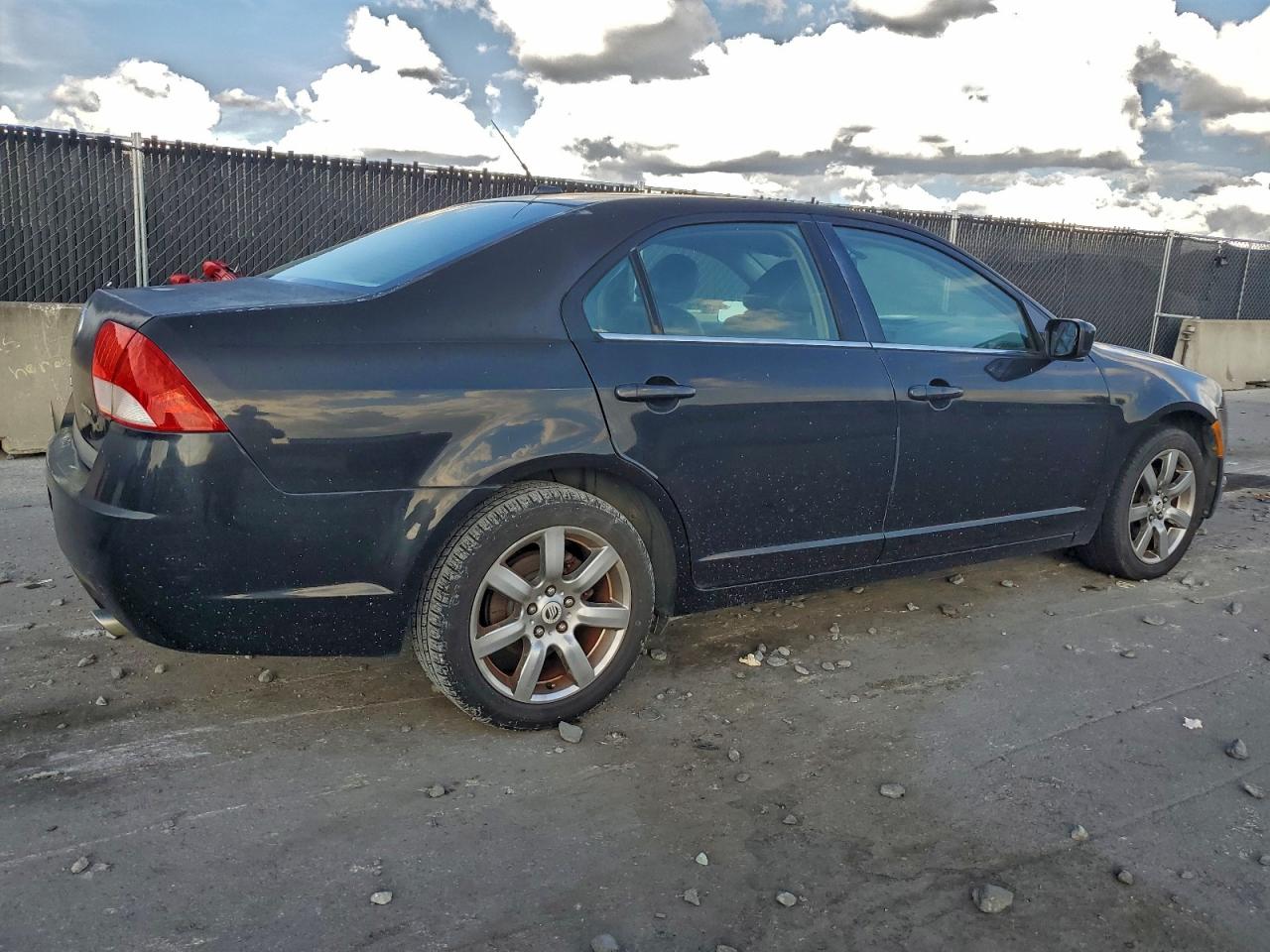 Mercury Milan Premier Image 9