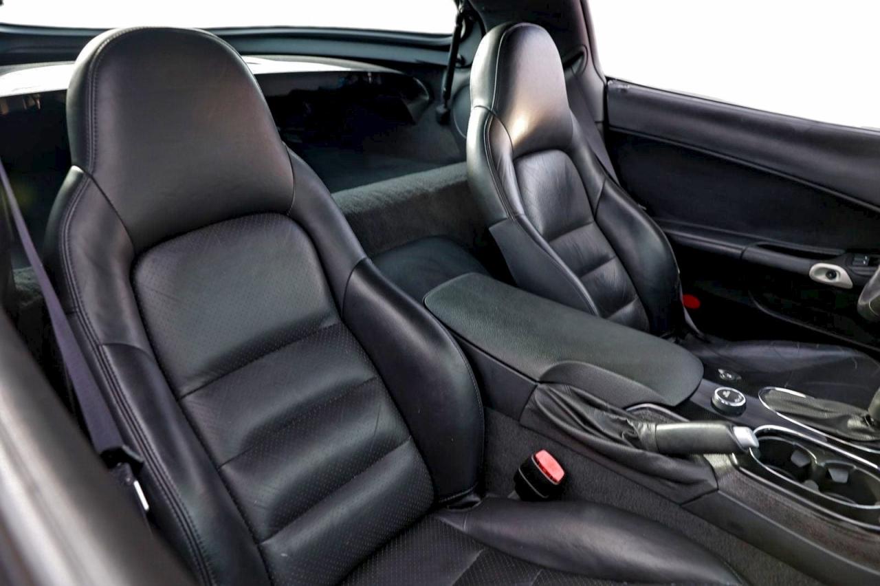 Chevrolet Corvette Image 9