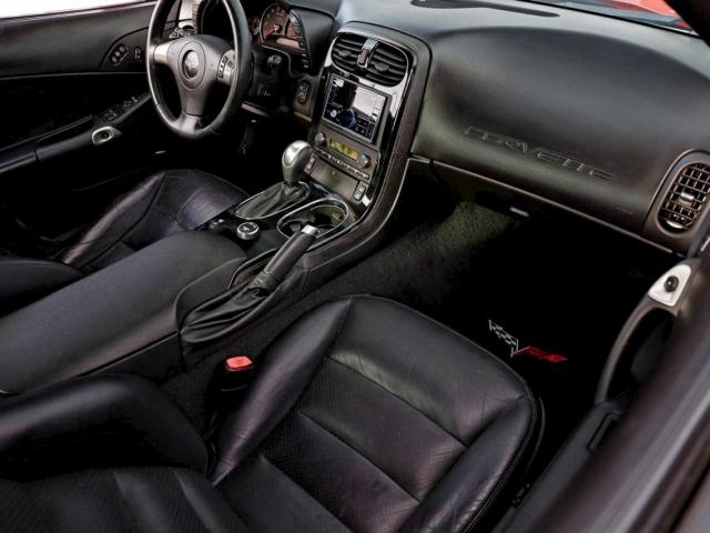 Chevrolet Corvette Image 8