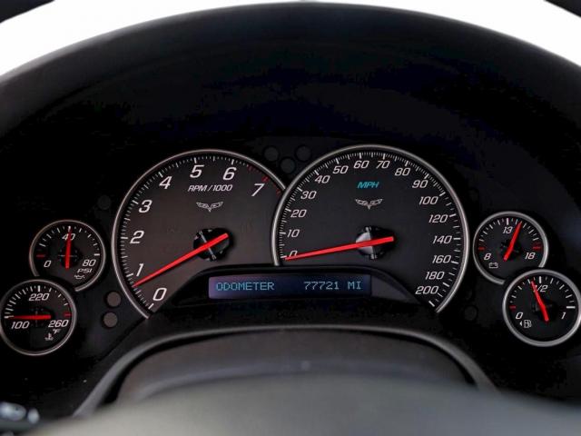 Chevrolet Corvette Image 6