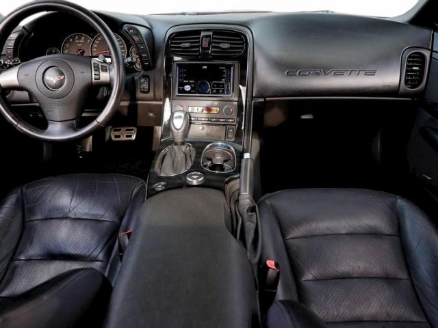 Chevrolet Corvette Image 10